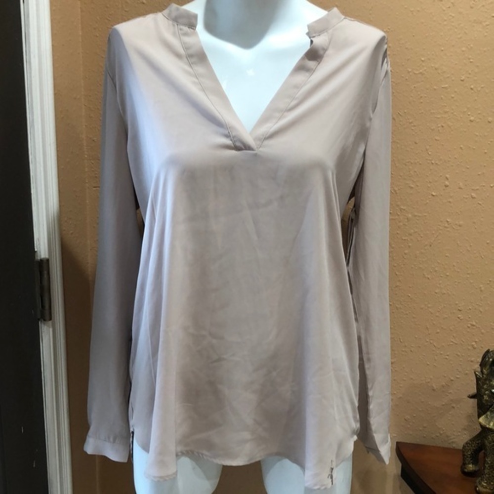 Korye v neck long sleeve blouse